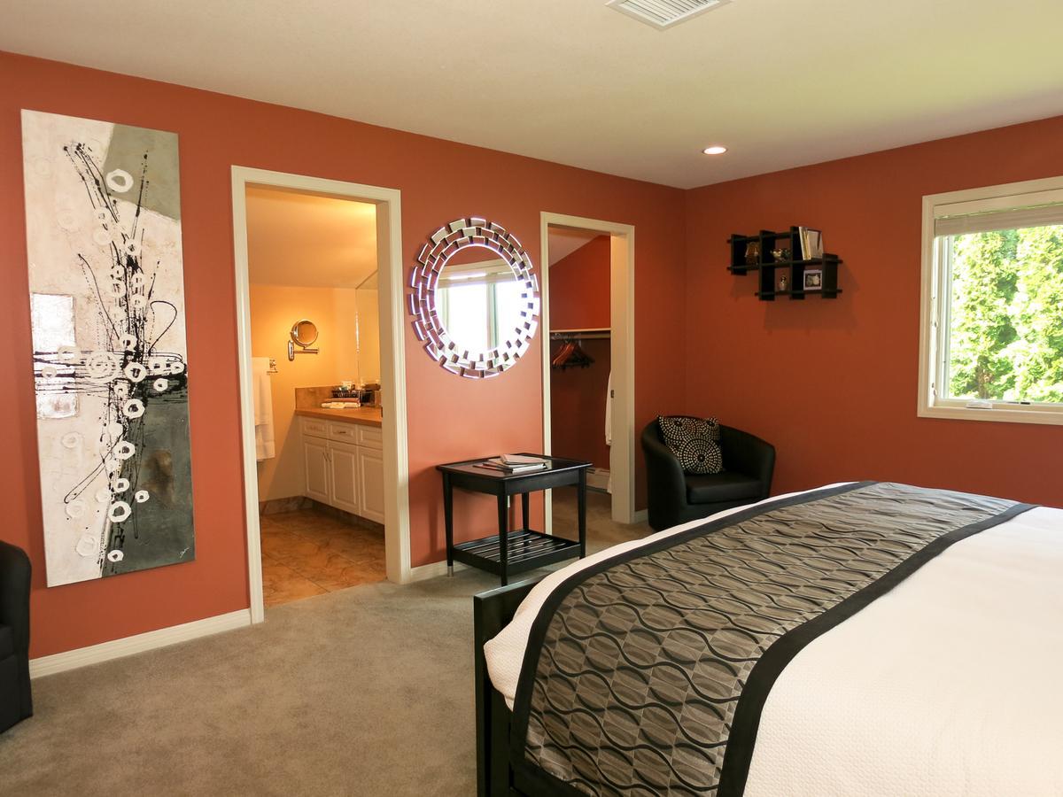 A View Of The Lake B & B West Kelowna Exterior foto